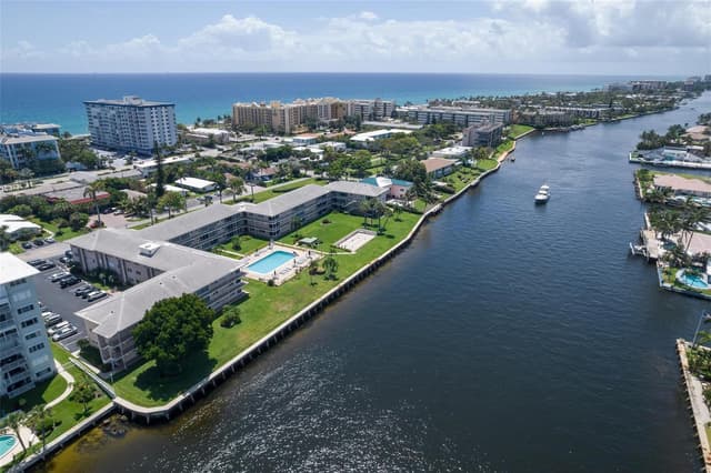 745 SE 19th Avenue # 136, Deerfield Beach FL 33441 - Deerfield Beach, FL - Photo 2