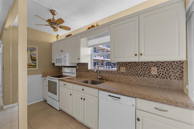 745 SE 19th Avenue # 136, Deerfield Beach FL 33441 - Deerfield Beach, FL - Photo 5