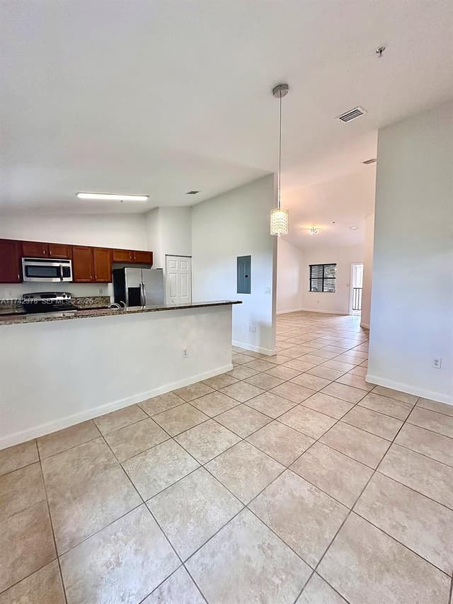 22441 SW 88th Pl # 5, Cutler Bay FL 33190 - Cutler Bay, FL - Photo 7