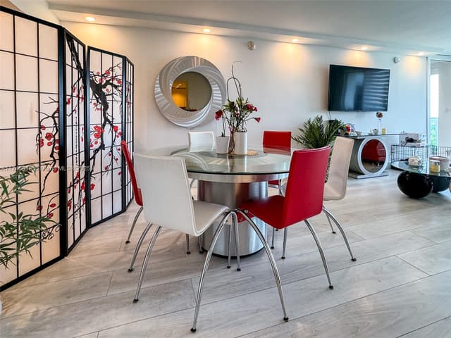 100 Bayview Dr # 721, Sunny Isles Beach FL 33160 - Sunny Isles Beach, FL - Photo 3