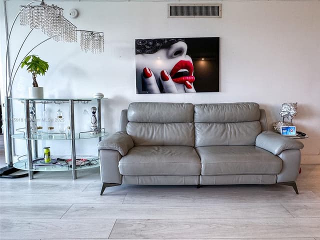 100 Bayview Dr # 721, Sunny Isles Beach FL 33160 - Sunny Isles Beach, FL - Photo 4
