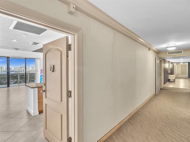 3675 N Country Club Dr # 2405, Aventura FL 33180 - Aventura, FL - Photo 2