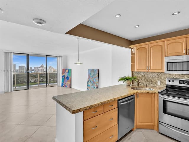3675 N Country Club Dr # 2405, Aventura FL 33180 - Aventura, FL - Photo 7