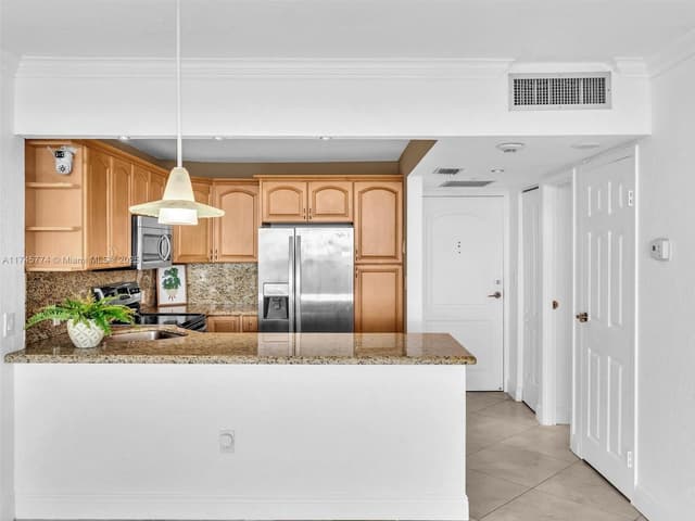 3675 N Country Club Dr # 2405, Aventura FL 33180 - Aventura, FL - Photo 5