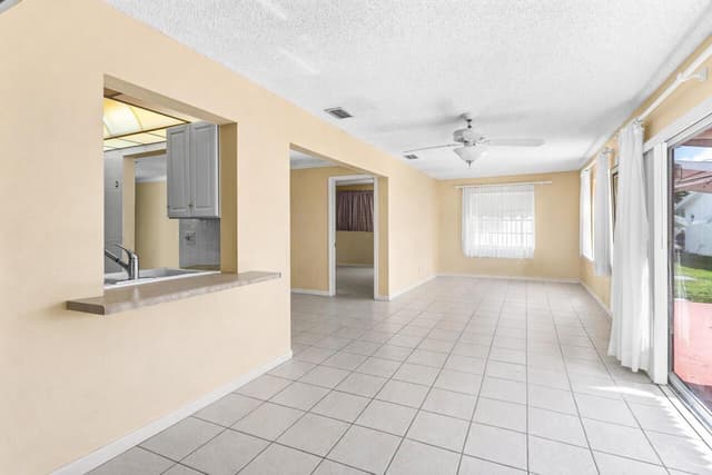 1802 SW 13th Avenue, Boynton Beach FL 33426 - Boynton Beach, FL - Photo 6