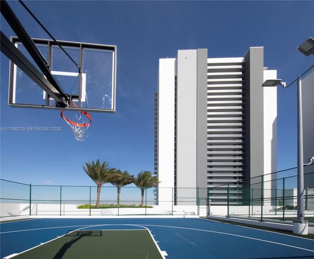 16385 Biscayne Blvd # 1221, North Miami Beach FL 33160 - North Miami Beach, FL - Photo 5