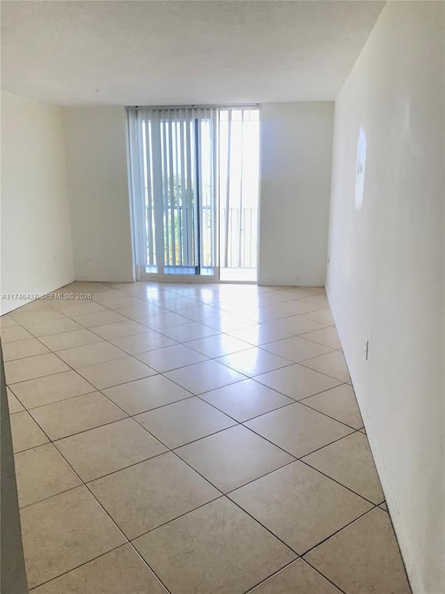 16950 W Dixie Hwy A631 Hwy # 631, North Miami Beach FL 33160 - North Miami Beach, FL - Photo 7