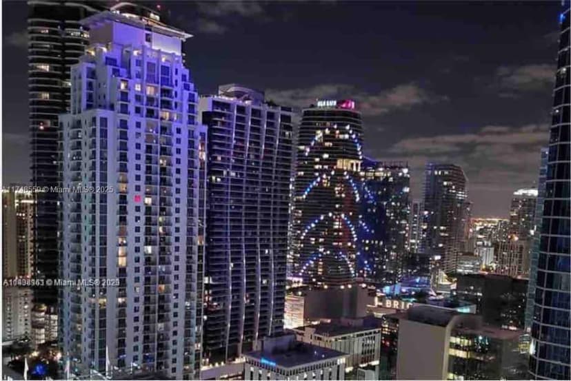 1200 Brickell Bay Dr # 3924, Miami FL 33131