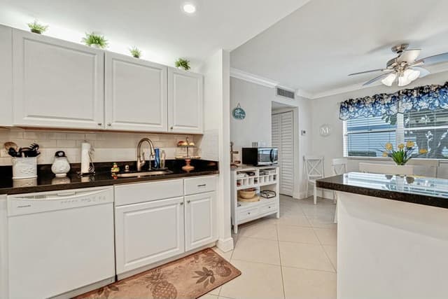 350 Tuscany G, Delray Beach FL 33446 - Delray Beach, FL - Photo 6