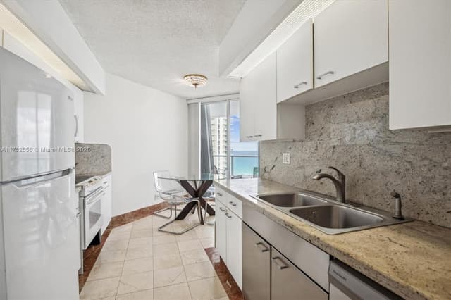 16485 Collins Ave # 2035, Sunny Isles Beach FL 33160 - Sunny Isles Beach, FL - Photo 6