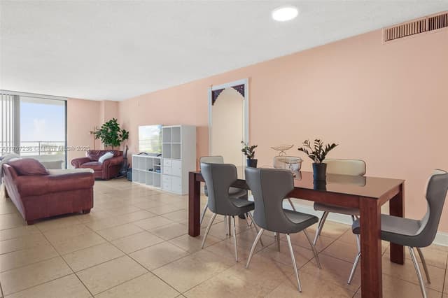 2500 Parkview Dr # 812, Hallandale Beach FL 33009 - Hallandale Beach, FL - Photo 4