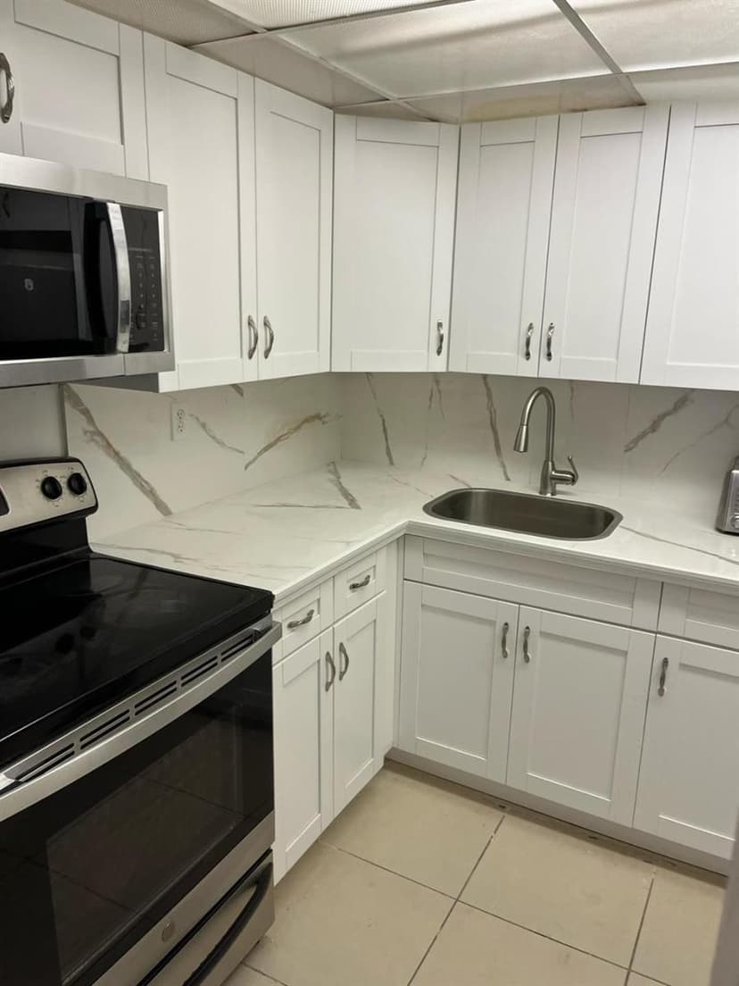 1758 NW 55th Avenue # 102, Lauderhill FL 33313