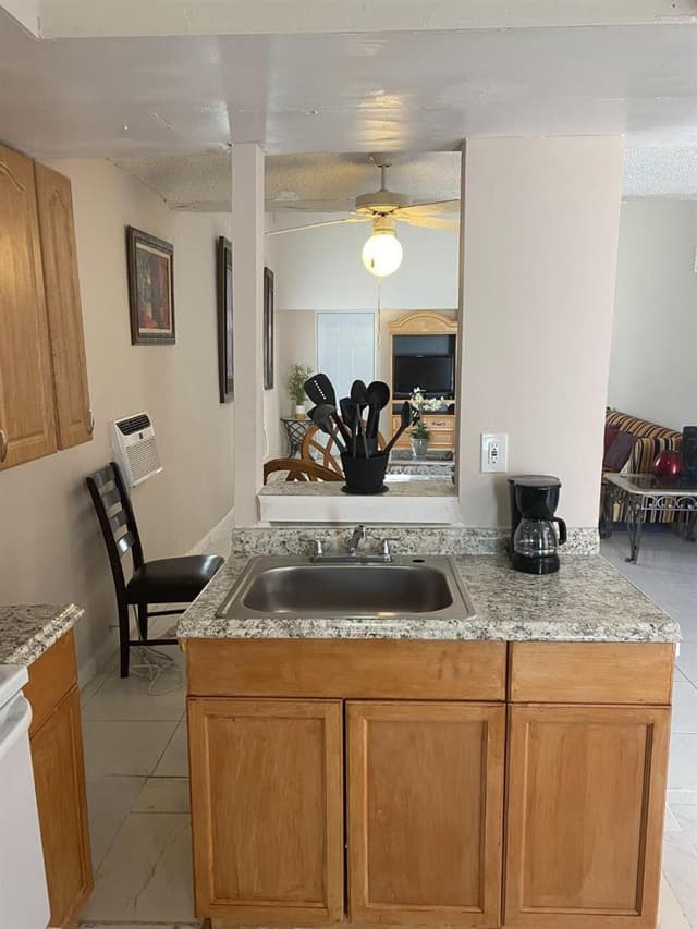 1110 S 29th Avenue, Hollywood FL 33020 - Hollywood, FL - Photo 5