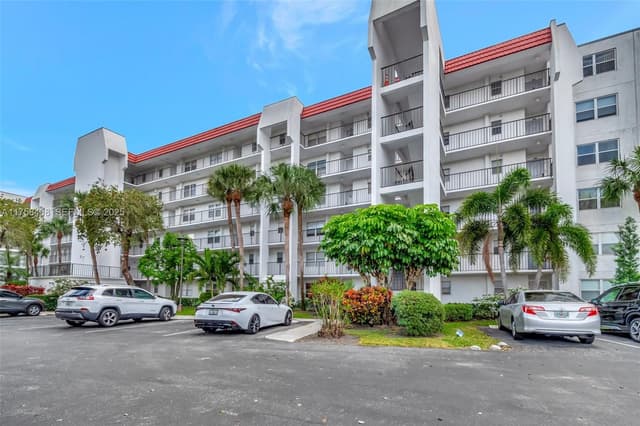 3597 Birdie Dr # 107, Lake Worth FL 33467 - Lake Worth, FL - Photo 2