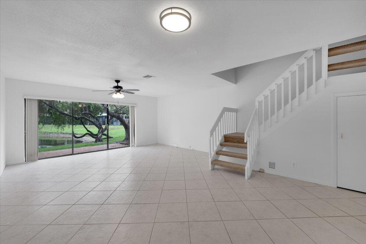4718 NW 82nd Avenue # 1706, Lauderhill FL 33351 - Lauderhill, FL - Photo 1