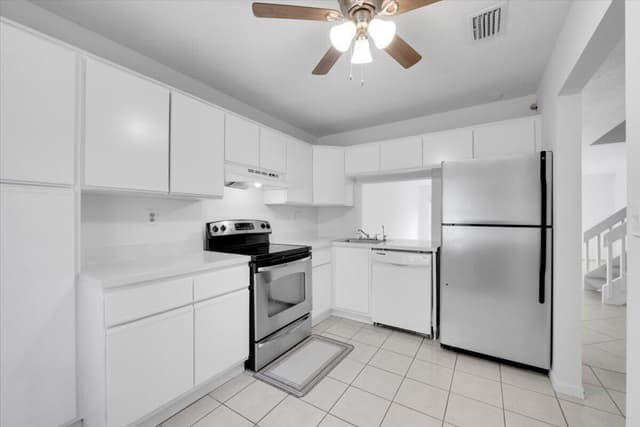 4718 NW 82nd Avenue # 1706, Lauderhill FL 33351 - Lauderhill, FL - Photo 5