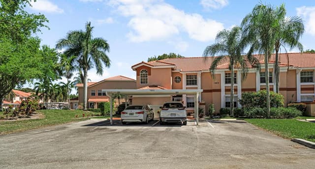 9805 Shadybrook 201 Drive # 201, Boynton Beach FL 33437 - Boynton Beach, FL - Photo 2