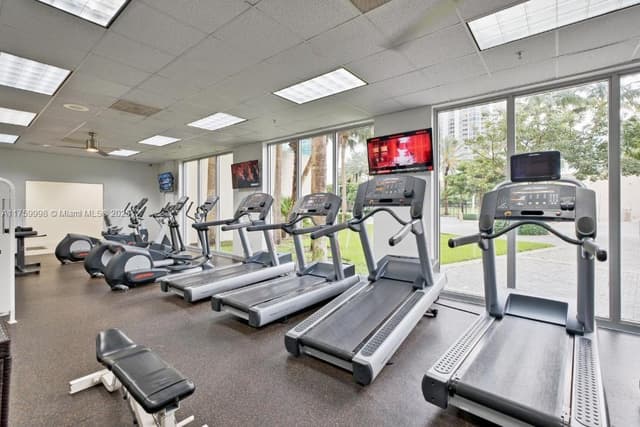 19370 Collins Ave # 614, Sunny Isles Beach FL 33160 - Sunny Isles Beach, FL - Photo 2