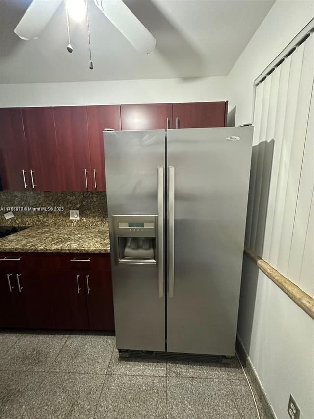 1100 NE 1st Ct # 105, Hallandale Beach FL 33009 - Hallandale Beach, FL - Photo 2