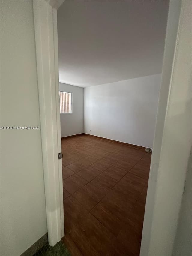1100 NE 1st Ct # 105, Hallandale Beach FL 33009 - Hallandale Beach, FL - Photo 7