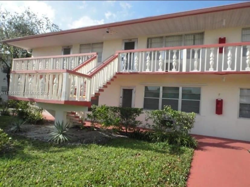 130 Camden # F, West Palm Beach FL 33417