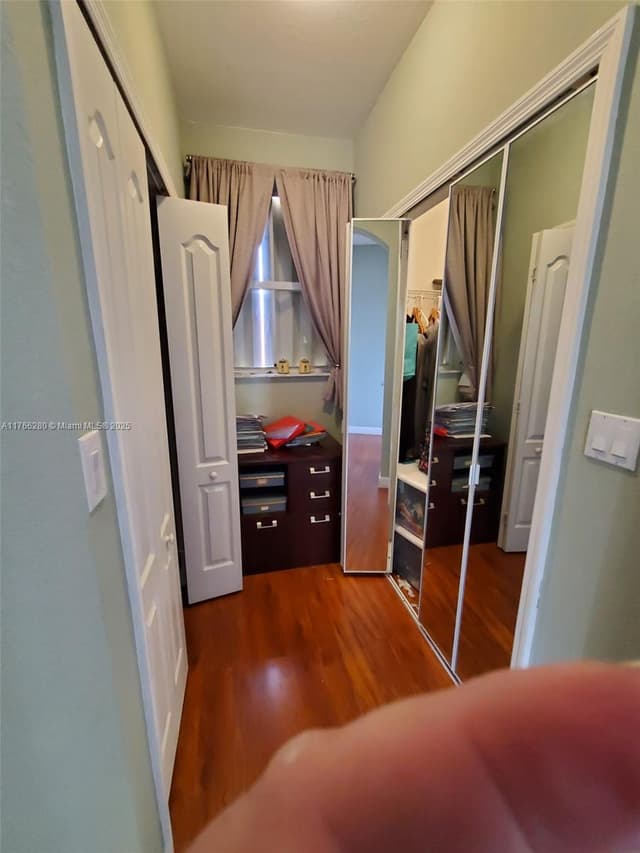 Image 7