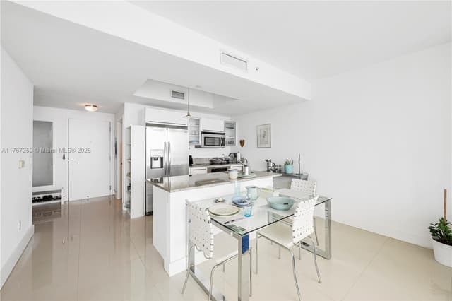 888 Biscayne Blvd # 4306, Miami FL 33132 - Miami, FL - Photo 4