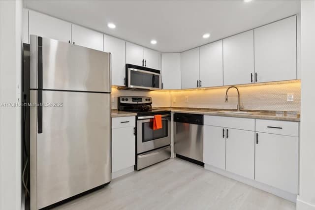 590 Brittany M # 590, Delray Beach FL 33446 - Delray Beach, FL - Photo 6