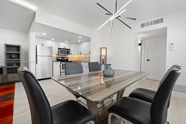 590 Brittany M # 590, Delray Beach FL 33446 - Delray Beach, FL - Photo 4