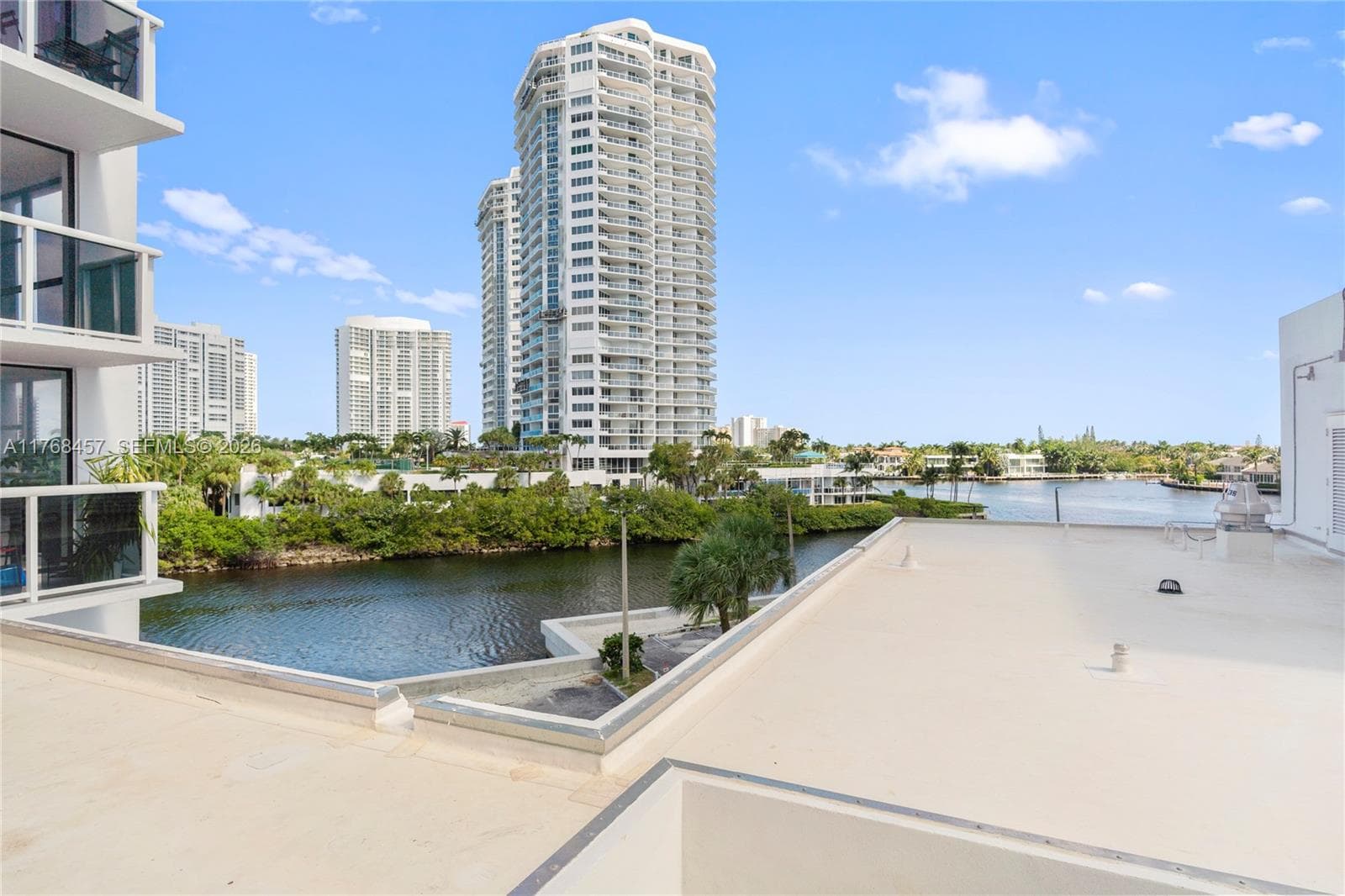 20505 E Country Club Dr # 434, Aventura FL 33180