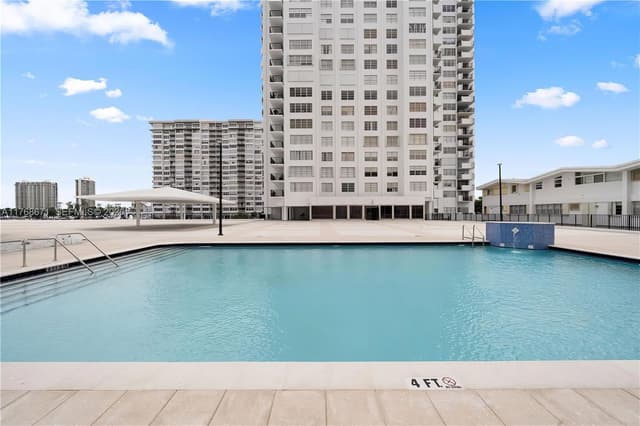 2750 NE 183rd St # 1207, Aventura FL 33160 - Aventura, FL - Photo 4