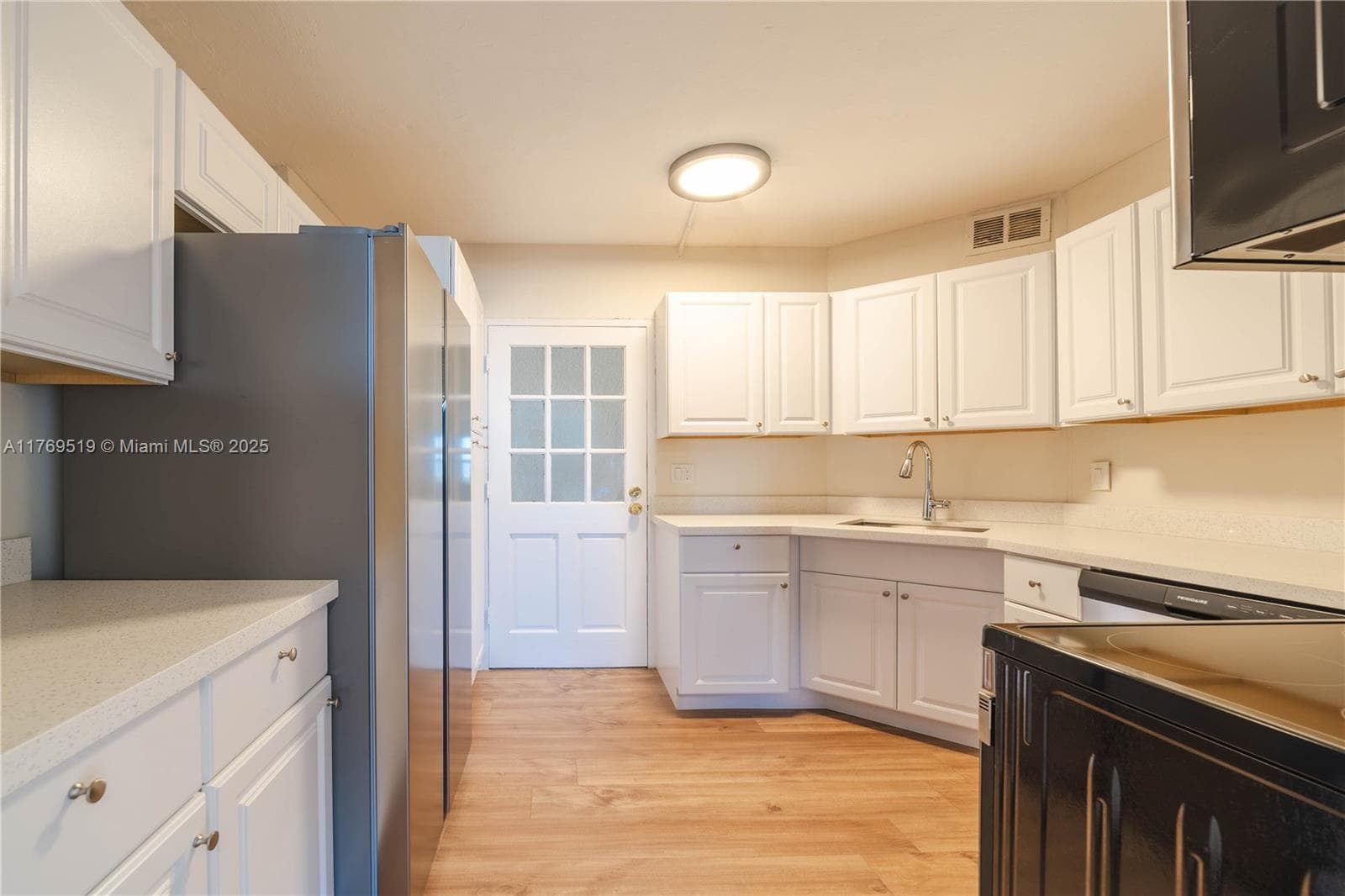 3301 Spanish Moss Ter # 802, Lauderhill FL 33319 - Lauderhill, FL - Photo 1