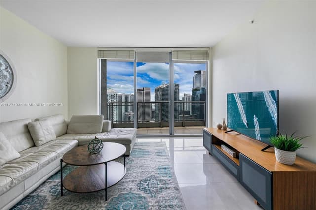 90 SW 3rd St # 4103, Miami FL 33130 - Miami, FL - Photo 4