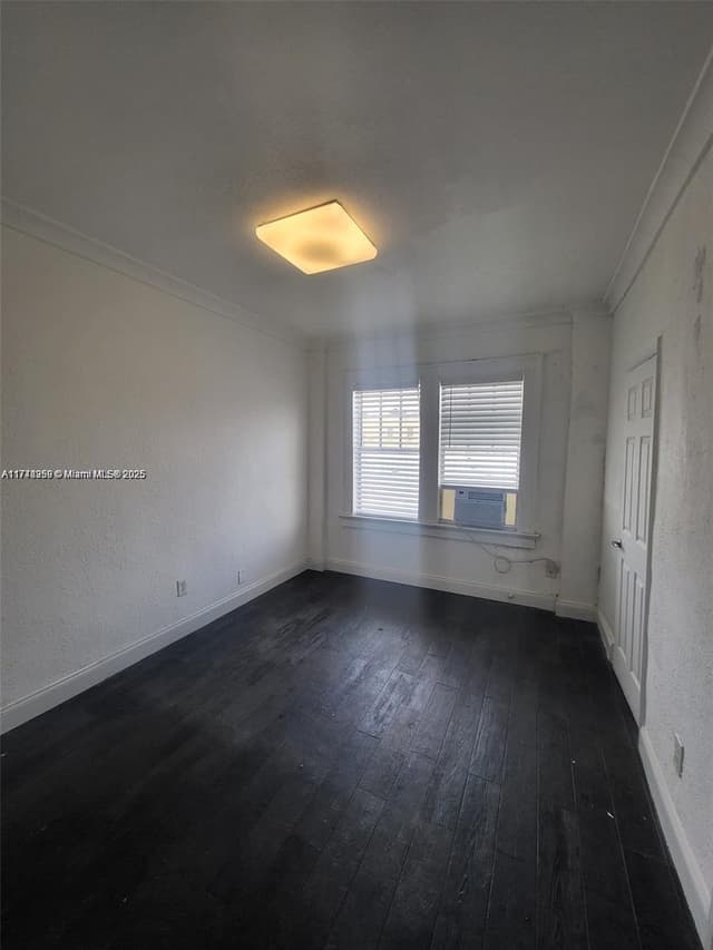 1611 Michigan Ave # 25, Miami Beach FL 33139 - Miami Beach, FL - Photo 2
