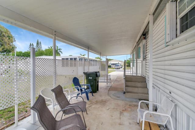 14567 Sunset Drive, Delray Beach FL 33445 - Delray Beach, FL - Photo 3
