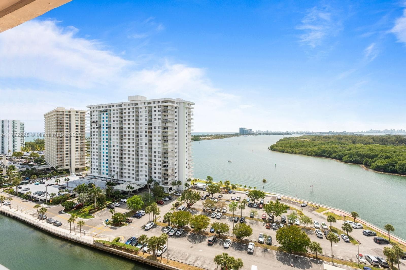 400 Kings Point Dr # 1607, Sunny Isles Beach FL 33160 - Sunny Isles Beach, FL - Photo 1