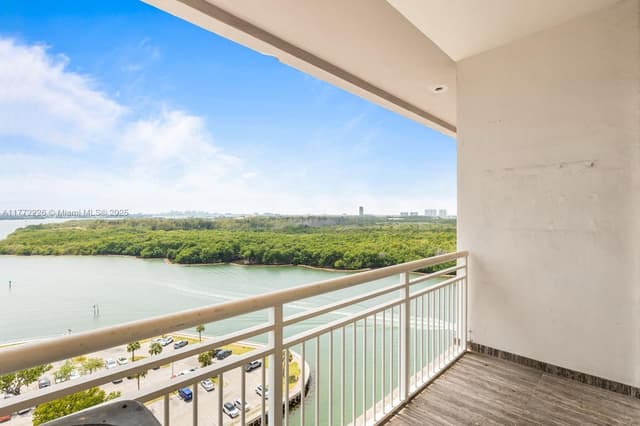 400 Kings Point Dr # 1607, Sunny Isles Beach FL 33160 - Sunny Isles Beach, FL - Photo 4