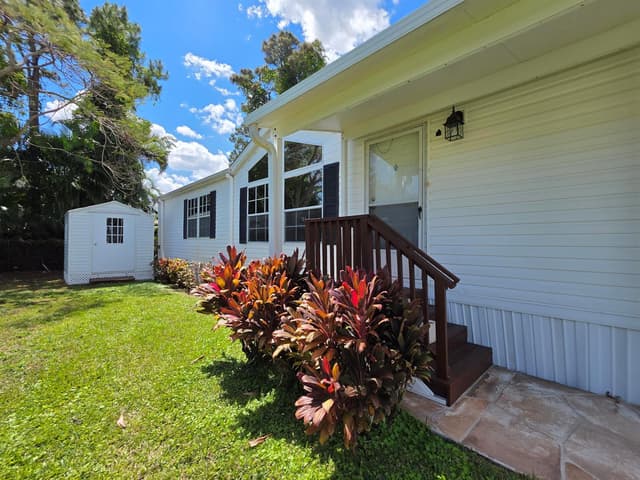 4124 8th Court, Lantana FL 33462 - Lantana, FL - Photo 2