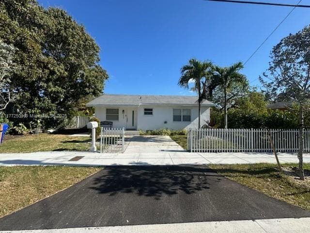 3005 SW 24th Ter, Miami FL 33145