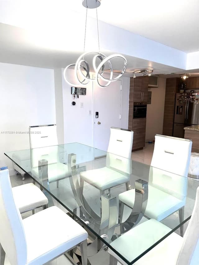 427 Golden Isles Dr # 5G, Hallandale Beach FL 33009 - Hallandale Beach, FL - Photo 2