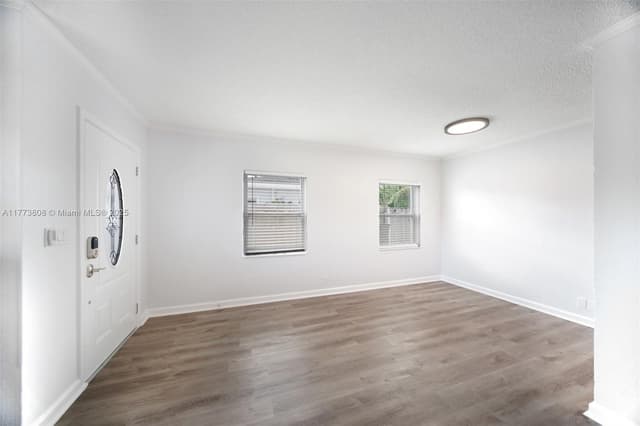 621 Hudson Rd, West Palm Beach FL 33405 - West Palm Beach, FL - Photo 4