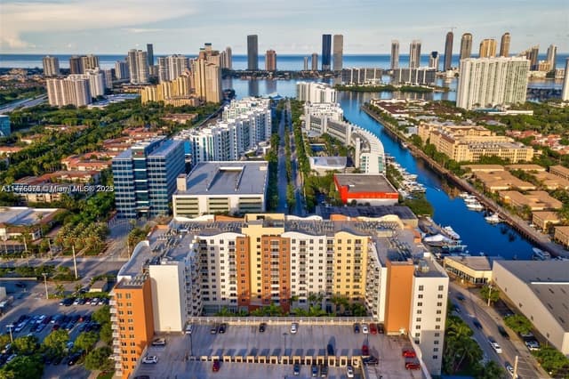 2775 NE 187th St # 326, Aventura FL 33180 - Aventura, FL - Photo 2