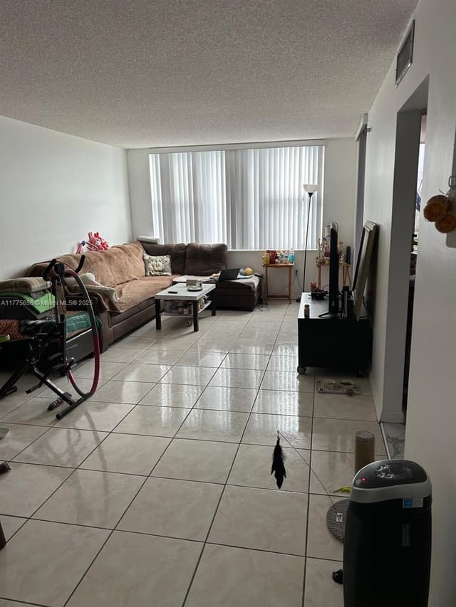 17890 W Dixie Highway # 714, North Miami Beach FL 33160 - North Miami Beach, FL - Photo 6
