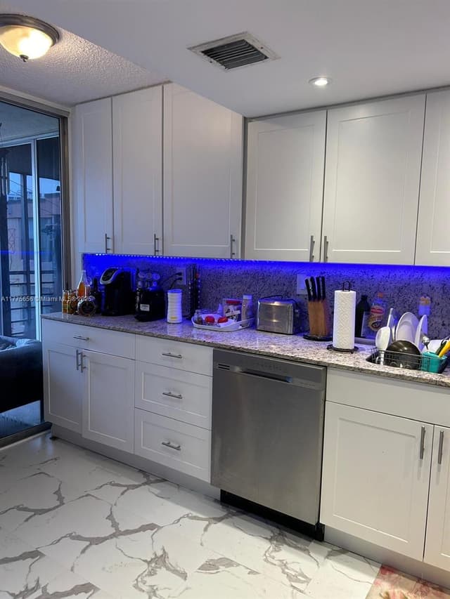 17890 W Dixie Highway # 714, North Miami Beach FL 33160 - North Miami Beach, FL - Photo 4