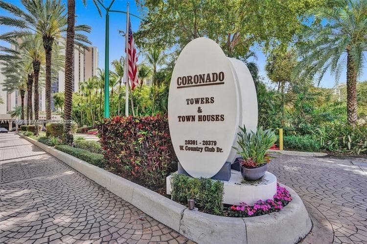 20335 W Country Club Dr # 905, Aventura FL 33180