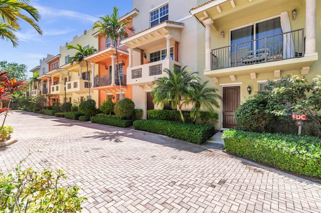 219 N L Street # 111, FL 33460 - Photo 3