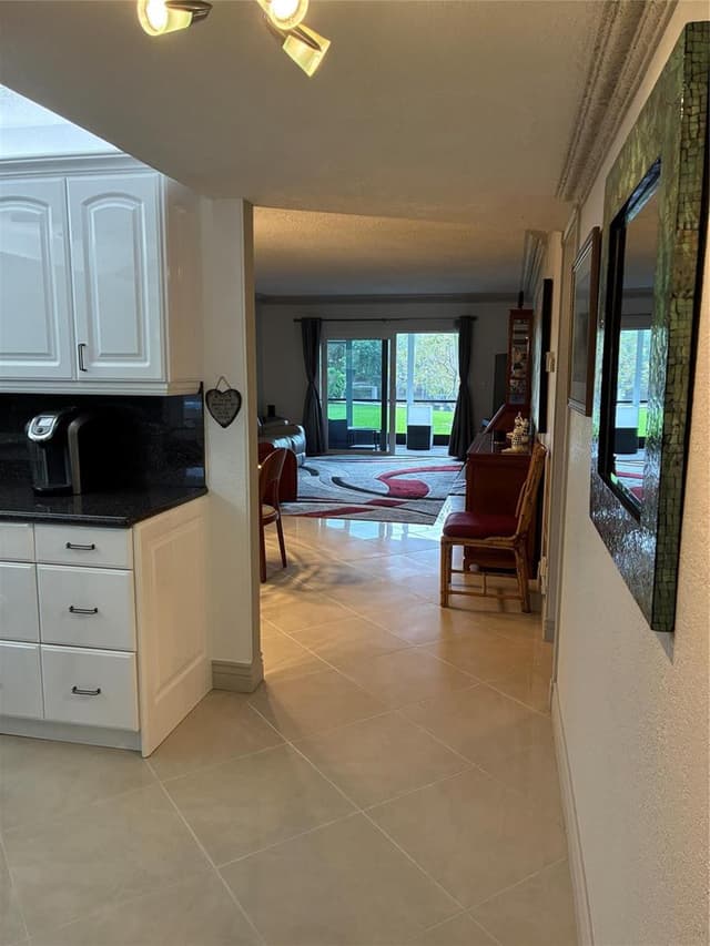 3010 NE 16 Avenue # 102, Oakland Park FL 33334 - Oakland Park, FL - Photo 5