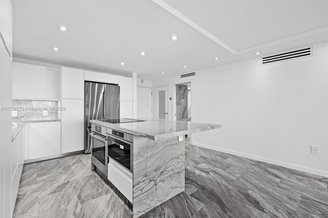 1658 Bay Rd # 504, Miami Beach FL 33139 - Miami Beach, FL - Photo 3