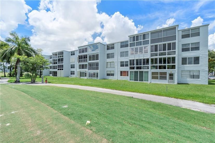 7684 NW 18th Street # 101, Margate FL 33063