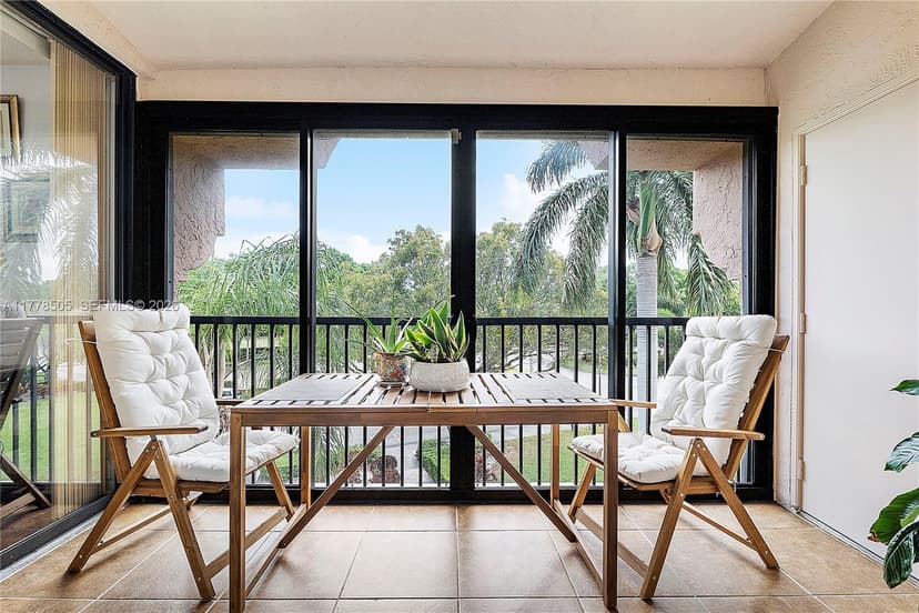 4101 E Coral Tree Cir # 313, Coconut Creek FL 33073